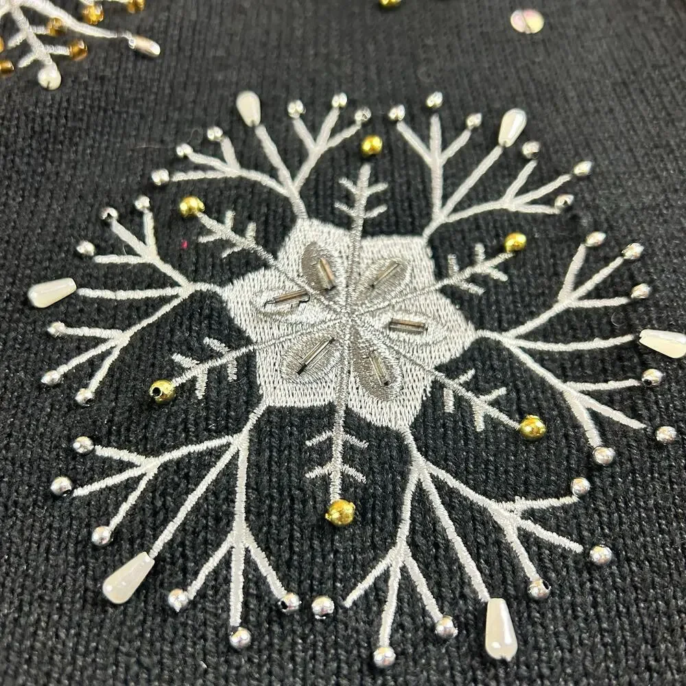 CDP & Co Knit Vest Size  Medium Black Silver Snowflake Embroidered Beaded Top